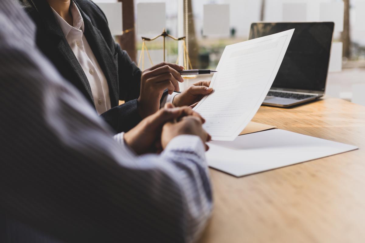 Should I Still Consult an Attorney with the New Divorce Option Under California’s New Joint Petition for Dissolution (SB 1427)?